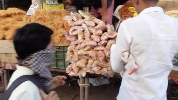 Close Dry Raw Uncooked Thin Vermicelli Rice Seviyaan Street Stall — Wideo stockowe