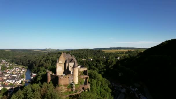 Vianden Castle Located City Vianden North Luxembourg Huge Fortified Castle — Stok Video