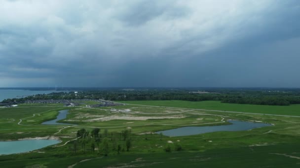 Aerial View Golf Course Highway Overcast Port Dover Ontario Canada — Stockvideo