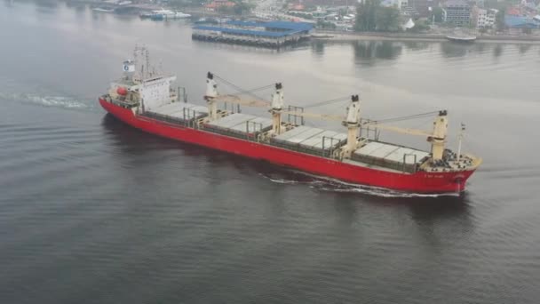 Drone Flyover International Cargo Ship Empty Barge Shipments Sailing Sea — стоковое видео