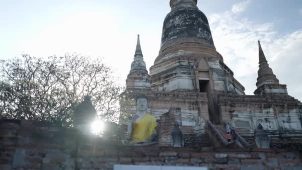 Sunset Wat Yai Chai Mongkhon Buddhist Temple Ayutthaya Thailand Gimble — Stockvideo
