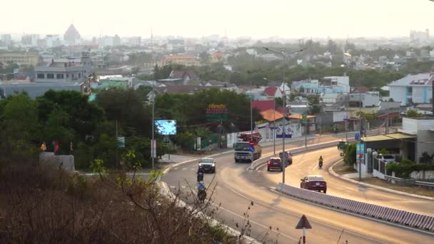 Flowing Traffic Road Phan Thiet Propaganda Video Side Vietnam Static — Wideo stockowe