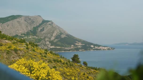 Cinematic Nature Travelling Footage Panoramic View Cliffs Mountains Omis Next — Vídeo de Stock