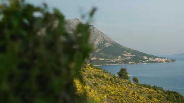 Cinematic Nature Travelling Footage Panoramic View Cliffs Mountains Omis Next — Stock video