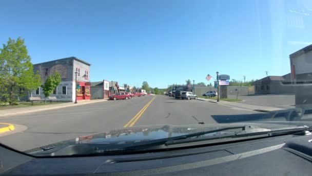 Pov While Driving Main Street Small Rural Town Northern Minnesota — ストック動画