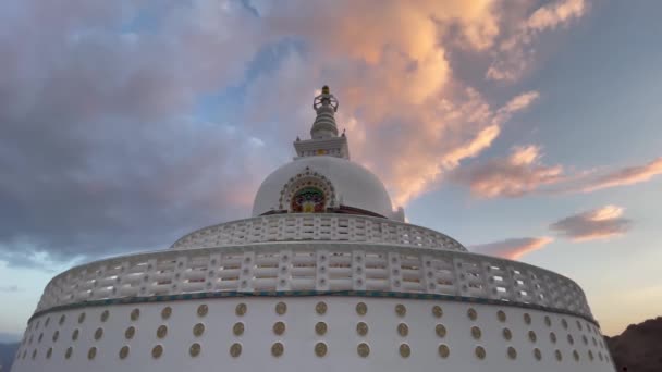 Exterior View Shanti Stupa Buddhist White Domed Stupa Chanspa Leh — ストック動画