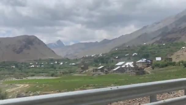 Paisagem Carro Viajando Estrada Ladakh Índia Pov — Vídeo de Stock
