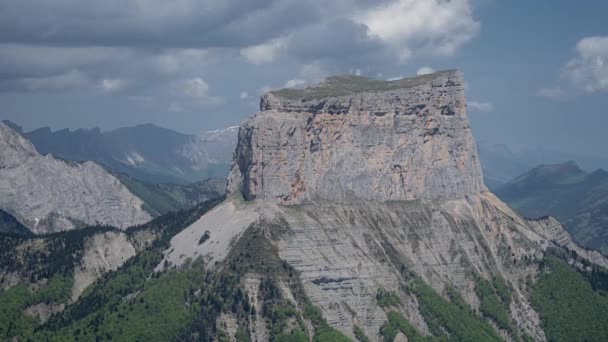 Mont Aiguille Vercors Massif Daytime Isere Rhone Alpes France Timelapse — Vídeos de Stock