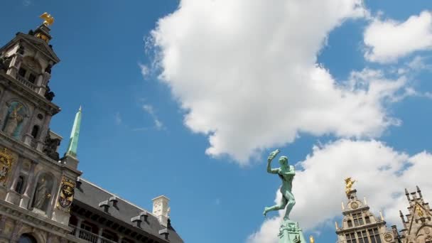 Dramatic View Brabo Statue Grand Place Cityhall Antwerp Belgium Timelapse — Stockvideo