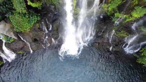 Top Drone Footage Saint Gilles Waterfall Reunion Island — Stok video