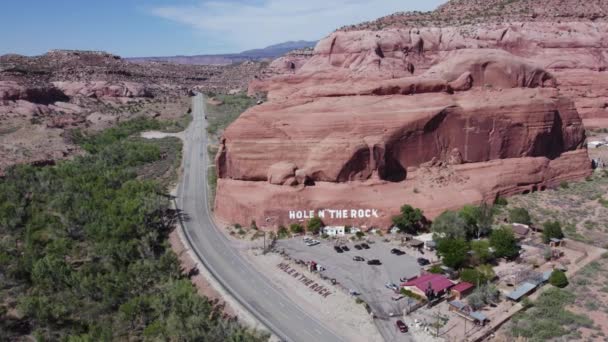 Beautiful Red Rock Formations Cliffs Moab Desert Utah Aerial — kuvapankkivideo