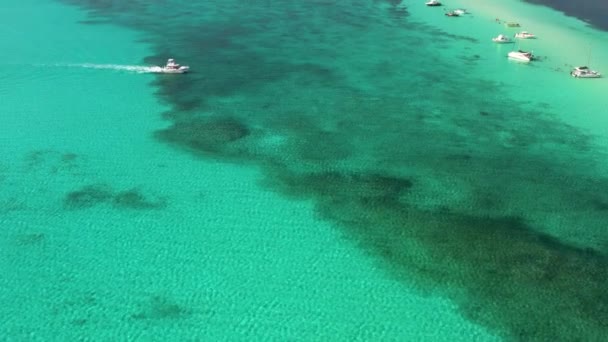 Aerial Drone Forward Moving Shot White Luxury Yacht Cruising Turquoise — Stockvideo