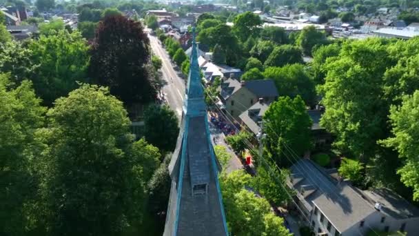 Lititz Pennsylvania Aerial Establishing Shot Moravian Church Linden Hall School — ストック動画