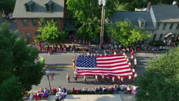 Boy Scouts America Carry Usa Flag Small Town Parade July — 图库视频影像