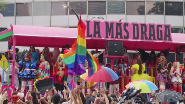Close View Stage Carrying Pride Parade Performers Large Crowd Avenue — Stok Video