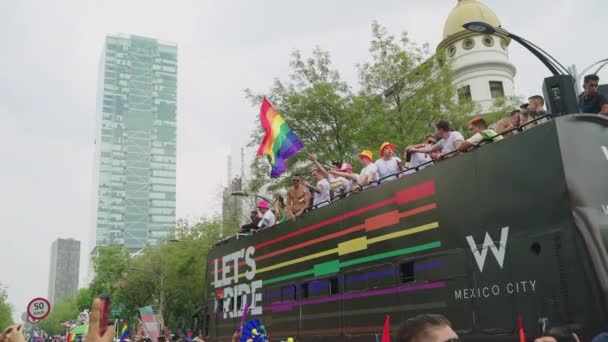 Crowds Watching Bus Going Pride Parade Mexico City June 2022 — Stock video