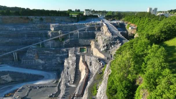 Quarry Usa Limestone Granite Mining Industry America Rising Aerial Reveal — Video Stock