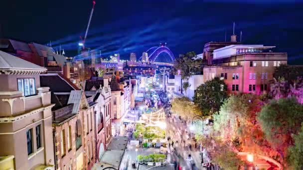 Wide Time Lapse Busy Evening Rocks Sydney Vivid Festival 2022 — Vídeo de Stock
