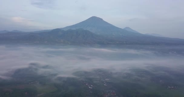 Mystic Drone Shot Tropical Landscape Covered Fog Sunny Cloudy Day — Stok Video