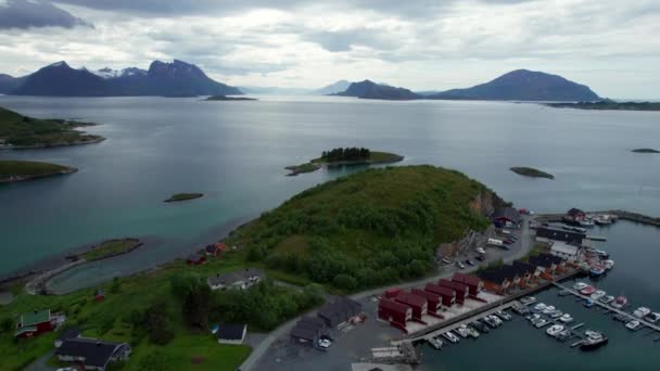Aerial Forwarding Shot Dramatic Scenery Northern Norway Coast — Αρχείο Βίντεο
