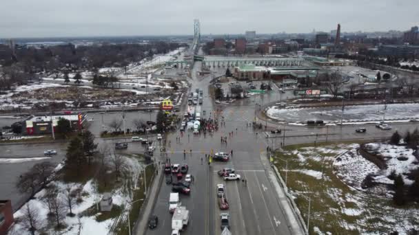 Manifestantes Bloqueando Intersección Convoy Libertad Manifiestan Contra Vacunas Covid — Vídeos de Stock