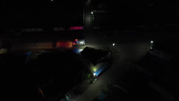 Noc Pohybující Abulance Horní Straně Drone Pohled Karnataka Mysore — Stock video