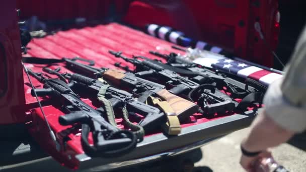 Style Rifles Bed Truck Roll Gun Safety Rights 2Nd Amendment — Vídeo de stock