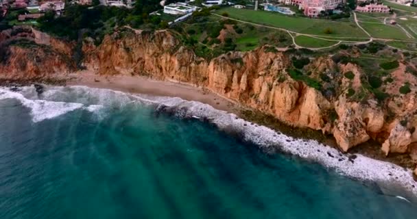 Flying Algarve Coast Portugal Cloudy Day — Stok video