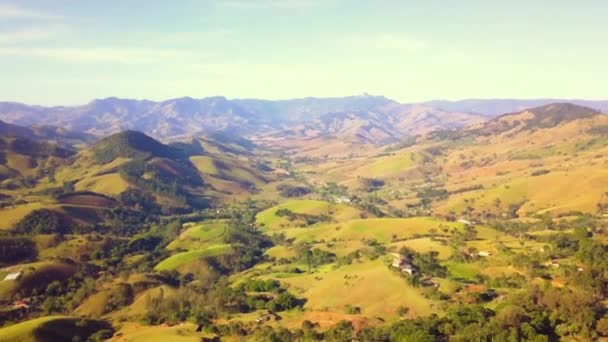 Paisaje Verde Las Cadenas Montañosas Serra Mantiqueira Brasil Vista Aérea — Vídeos de Stock