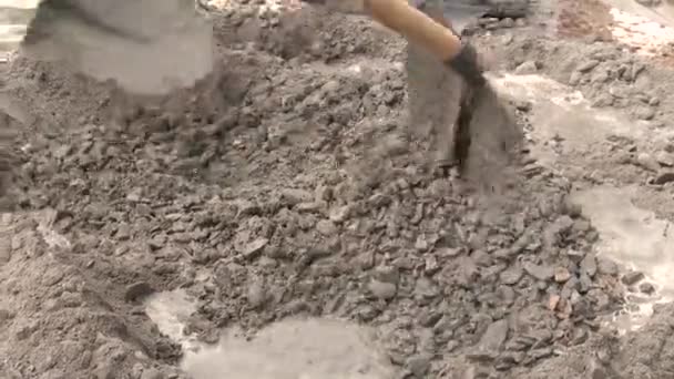 Mixing Concrete Energetically Hand Four Shovels Close — Video Stock