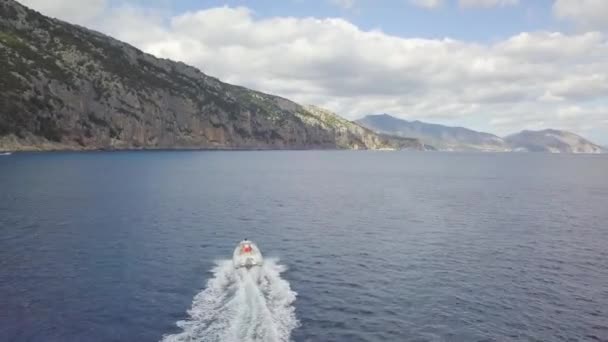 Aerial View Motorboat Coast Cala Gonone Sardinia Italy — Αρχείο Βίντεο