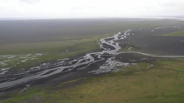 Twisting River Iceland Drone Video Moving Forward — Stockvideo