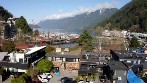 Charming Village Horseshoe Bay Harbor Beautiful Mountains British Columbia Canada — Stock Video