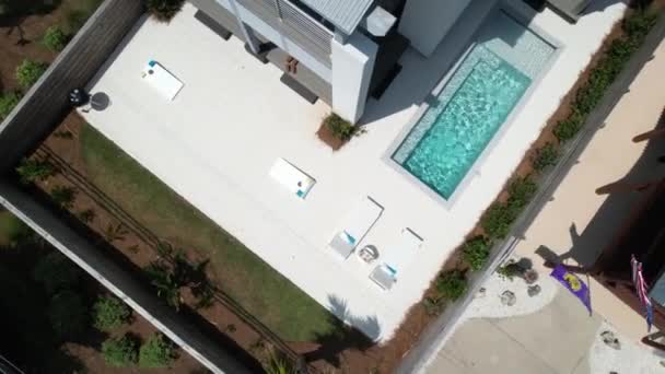 Private Luxury Home Waving Flag Beachfront Panama City Beach Resort — Vídeos de Stock