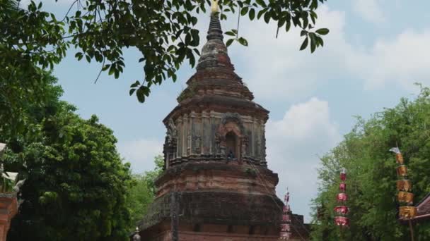 Cinematic Landscape Scenic Religious Footage Buddhist Temple Wat Lok Moli — Stock video