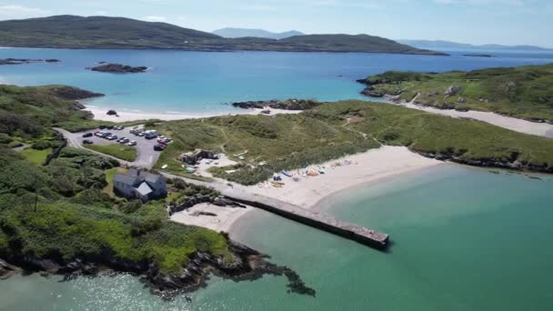 Beach Jetty Wild Atlantic Coast Republic Ireland Drone Aerial View — ストック動画