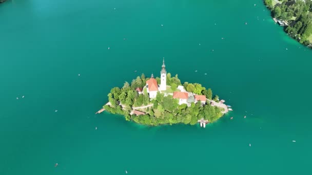 Bled Con Lago Isla Montañas Fondo Eslovenia Europa — Vídeos de Stock