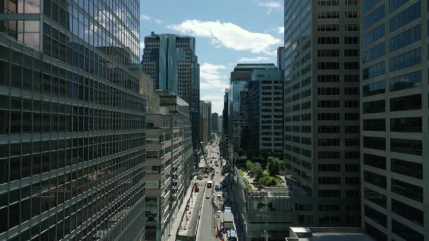 Cinematic Urban Drone Footage Aerial View Boulevard Middle Downtown Montreal — Wideo stockowe