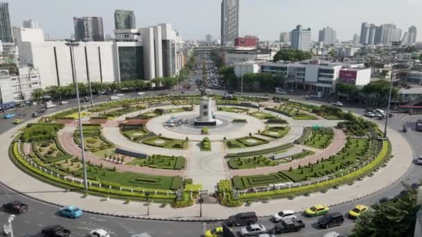 Pullback Beautiful Garden Pattern Wongwian Yai Roundabout Bangkok Thailand — Vídeos de Stock