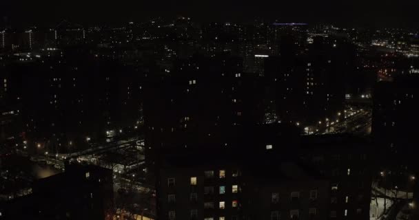 Nighttime Winter Aerial Flyover Housing Projects Harlem New York City — Vídeo de Stock