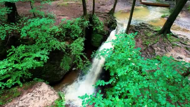 Drone Shot Cascade Falls Sunny Day Nelson Kennedy Ledges State — Stockvideo
