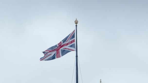 Κλείσιμο Της Σημαίας Της Βρετανικής Ένωσης Jack Που Κυματίζει Πάνω — Αρχείο Βίντεο