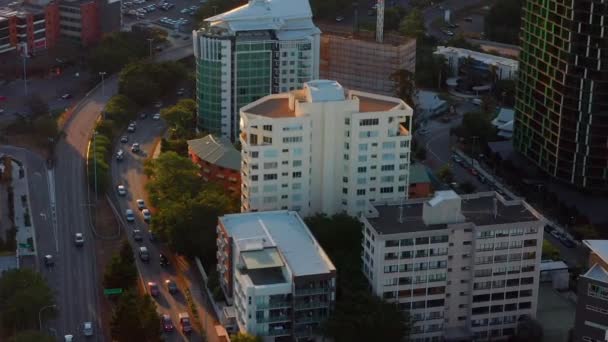 Apartment Buildings Vehicles Driving Lambert Street Kangaroo Point Brisbane Australia — Stock Video