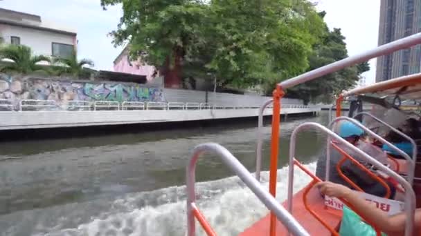 Passageiros Viajam Tradicional Barco Khlong Tipo Linha Ônibus Aquático Canal — Vídeo de Stock