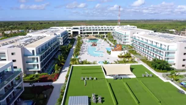 Vuelo Drones Sobre Lujoso Serenade Resort Costa Caribeña — Vídeo de stock