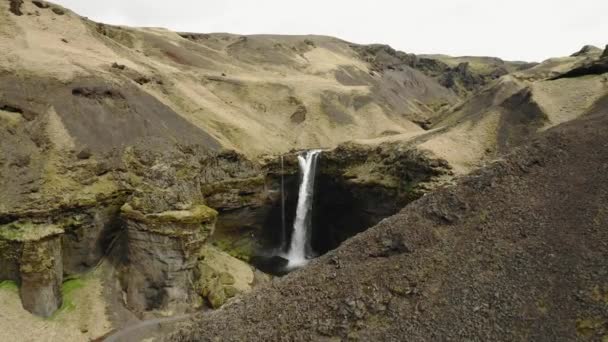 Drone Shot Kvernifoss Iceland — Vídeo de Stock