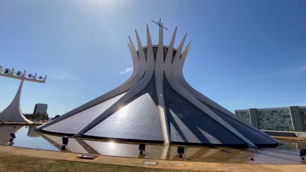 Close Shot Walking Cathedral City Brasilia Famous Architect Oscar Niemeyer — Video Stock