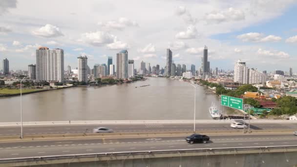 Bangkok Skyline Chao Phraya River Aerial View Traffic Bridge Road — Wideo stockowe