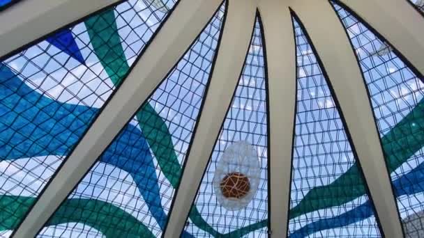 Tilting Shot Top Dome Cathedral Designed Oscar Niemeyer City Brasilia — Vídeos de Stock