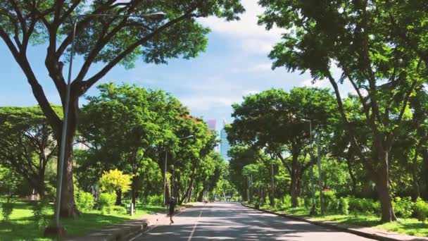 Pathway Lumphini Public Park Downtown Bangkok Thailand Morning Time People — Stockvideo